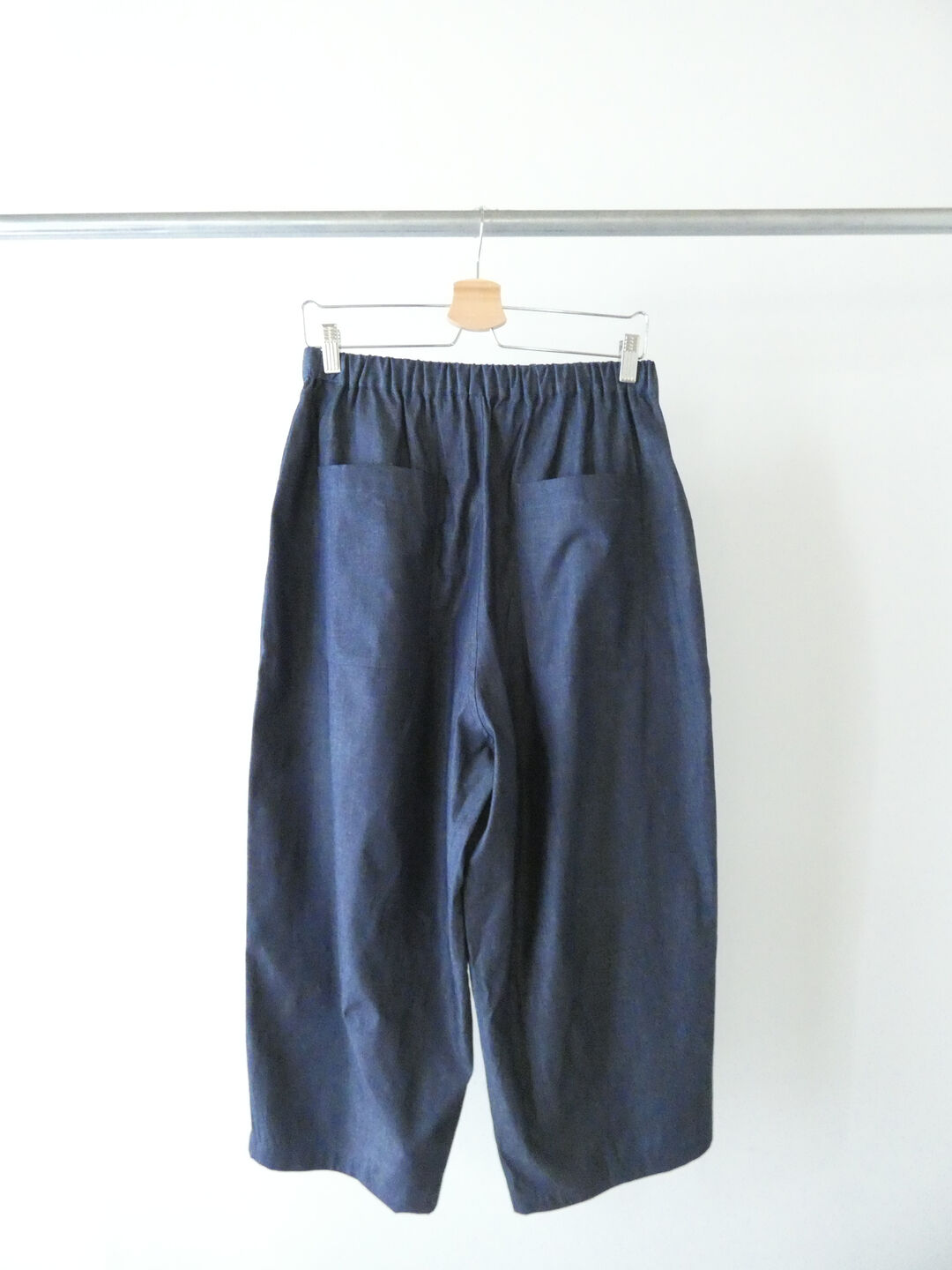 LinenYa(リネンヤ) 4.5ozデニムタックワイドパンツの商品画像12