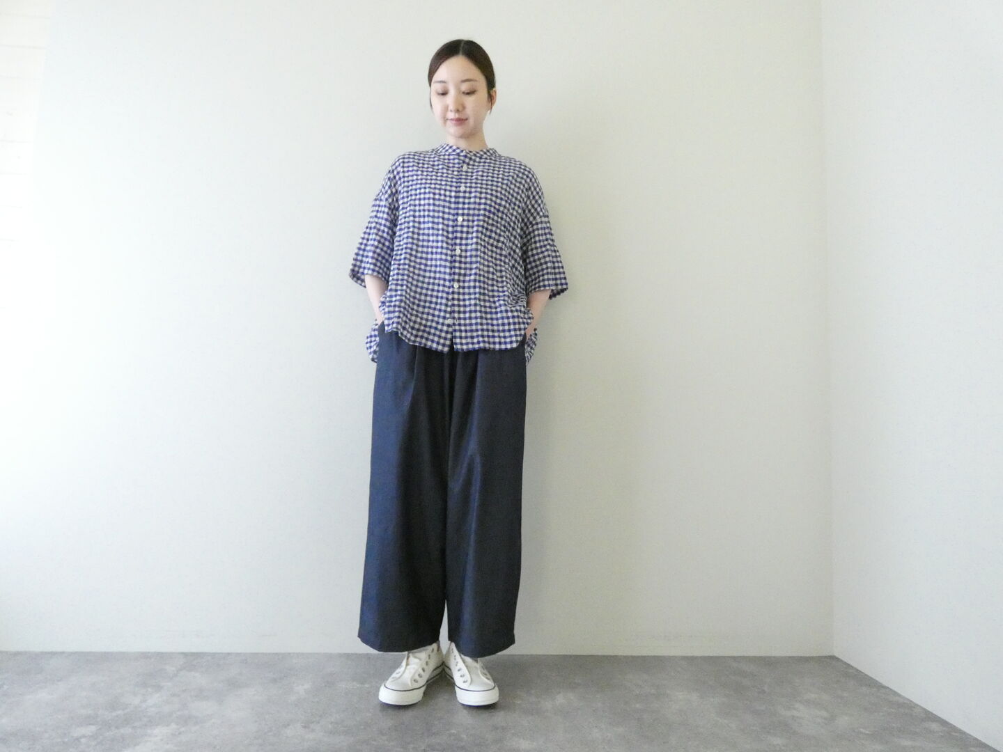 LinenYa(リネンヤ) 4.5ozデニムタックワイドパンツの商品画像2