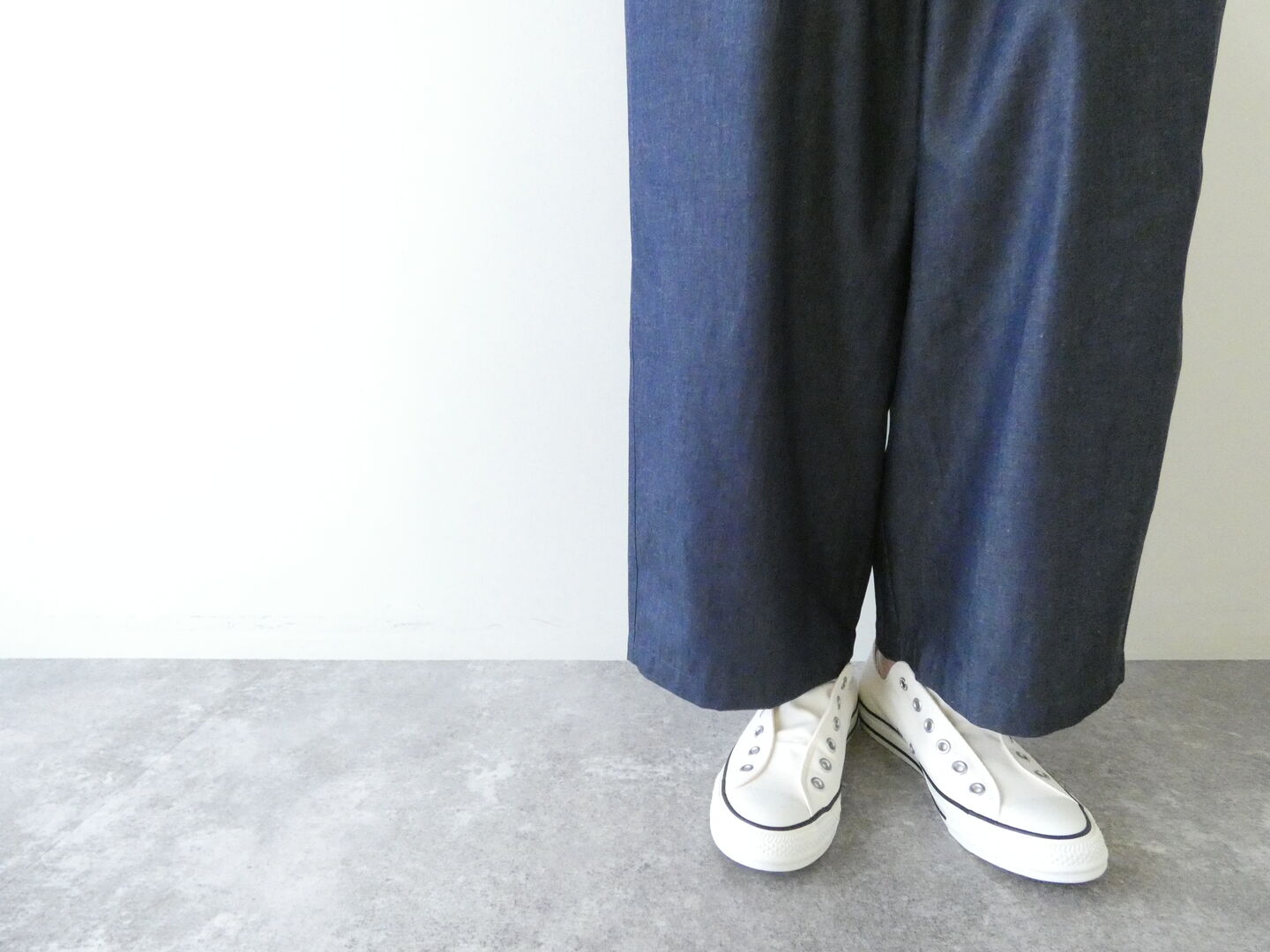 LinenYa(リネンヤ) 4.5ozデニムタックワイドパンツの商品画像5
