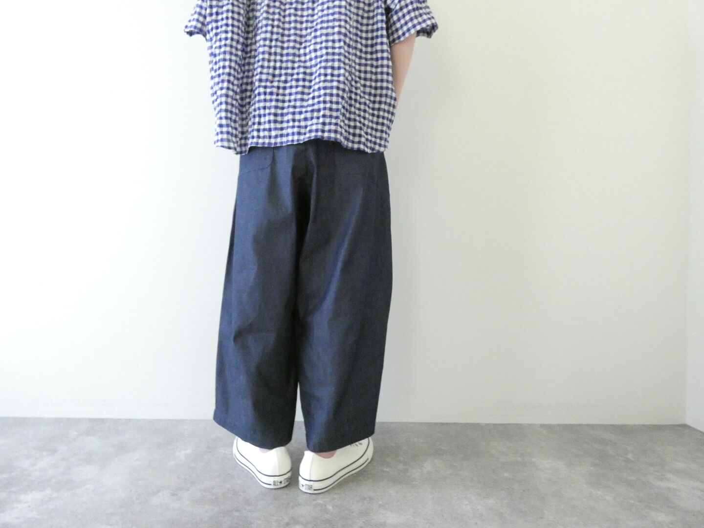 LinenYa(リネンヤ) 4.5ozデニムタックワイドパンツの商品画像9