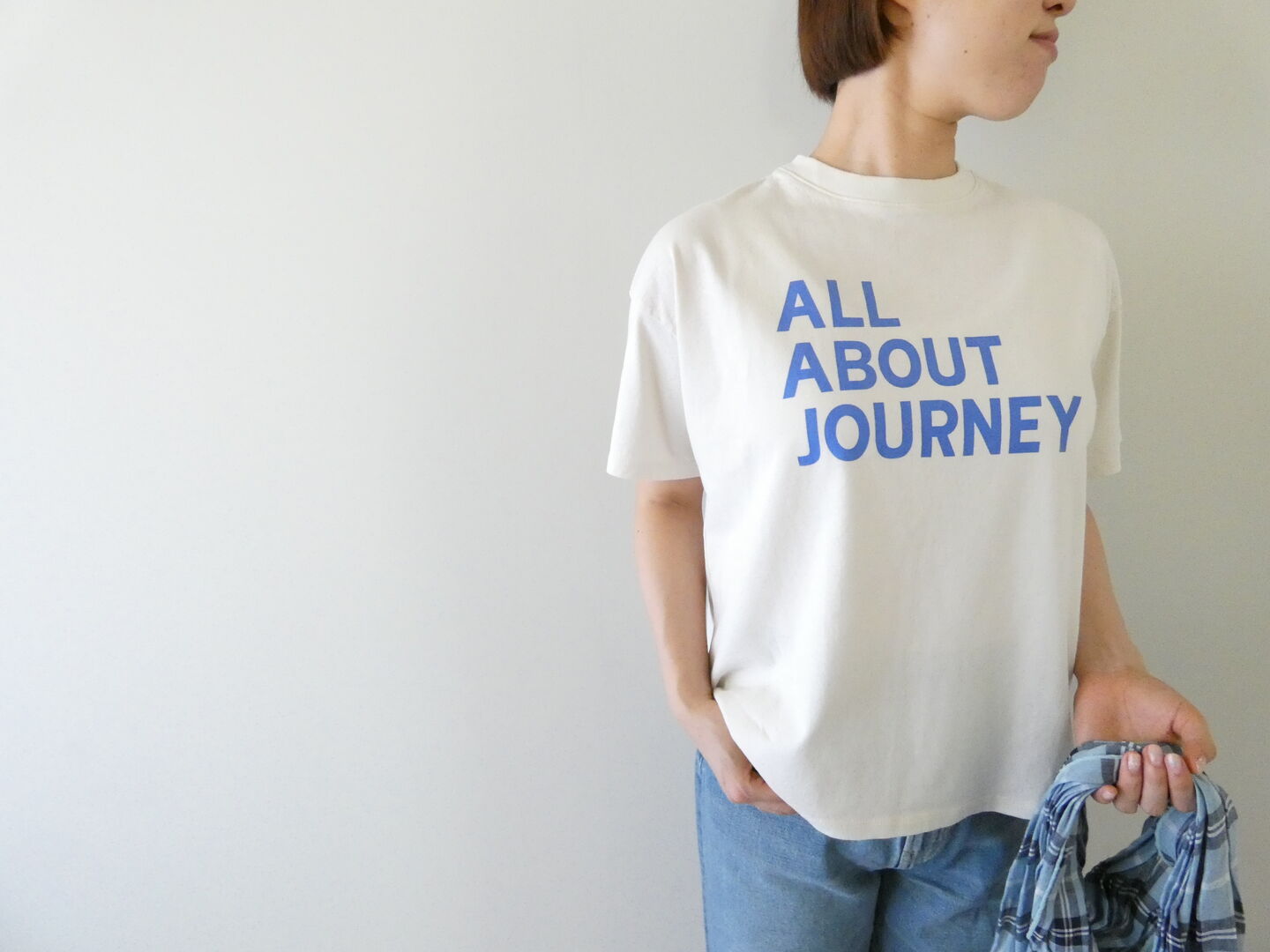 BLUE LAKE MARKET(ブルーレイクマーケット) アメリカンドライ天竺ヘムラウンドプリントT ALL ABOUT JOURNEYの商品画像1