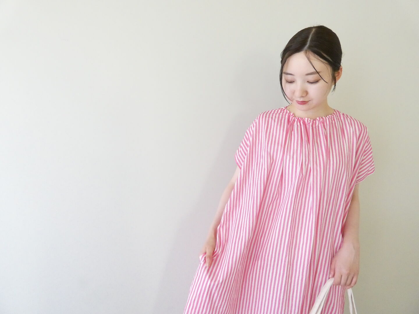 R&D.M.Co-(オールドマンズテーラー) CANDY STRIPE FRONT GATHER N/SLEEVE DRESSの商品画像4