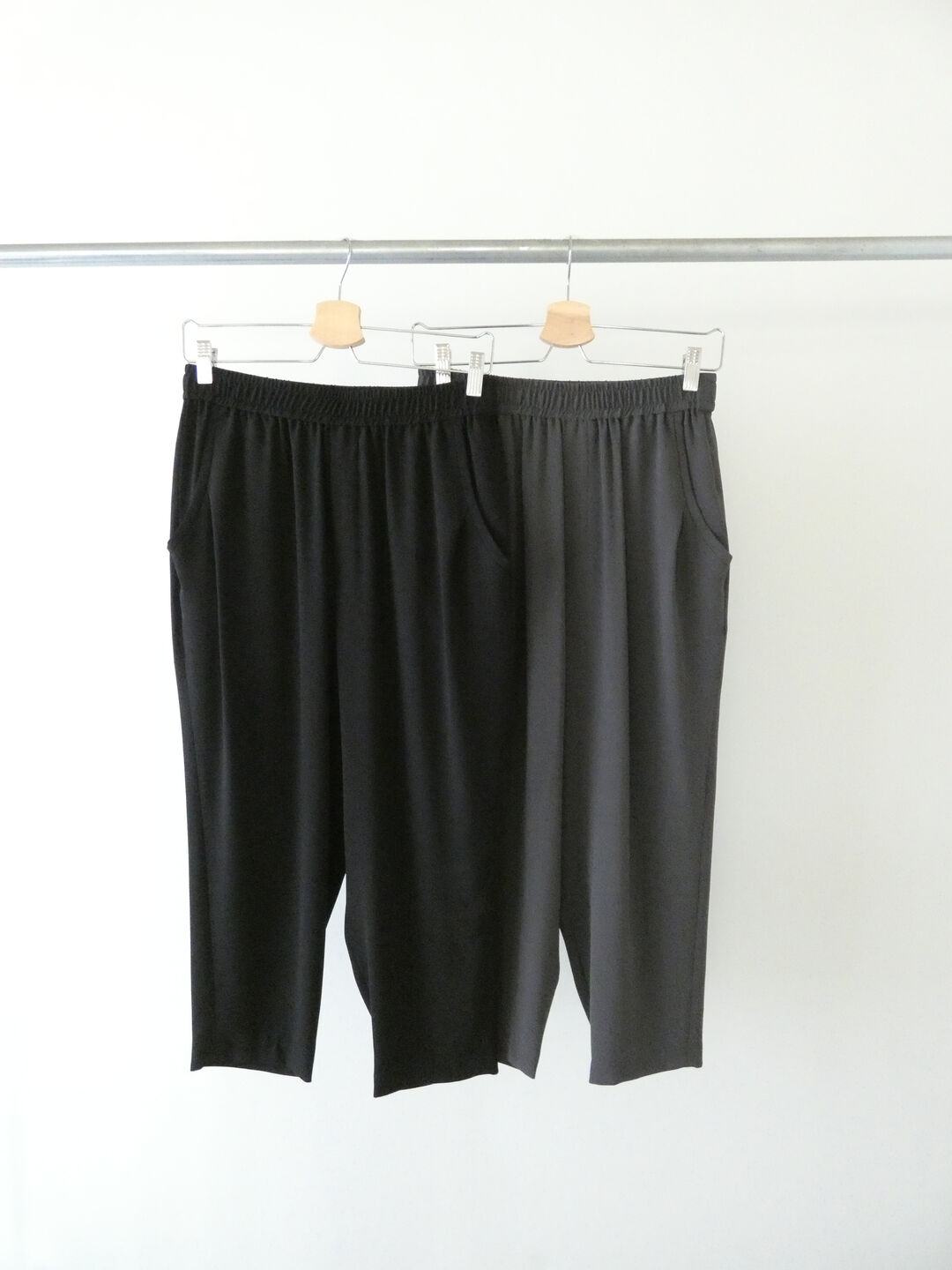  バックサテンジョーゼットクロップドサルエルパンツの商品画像10