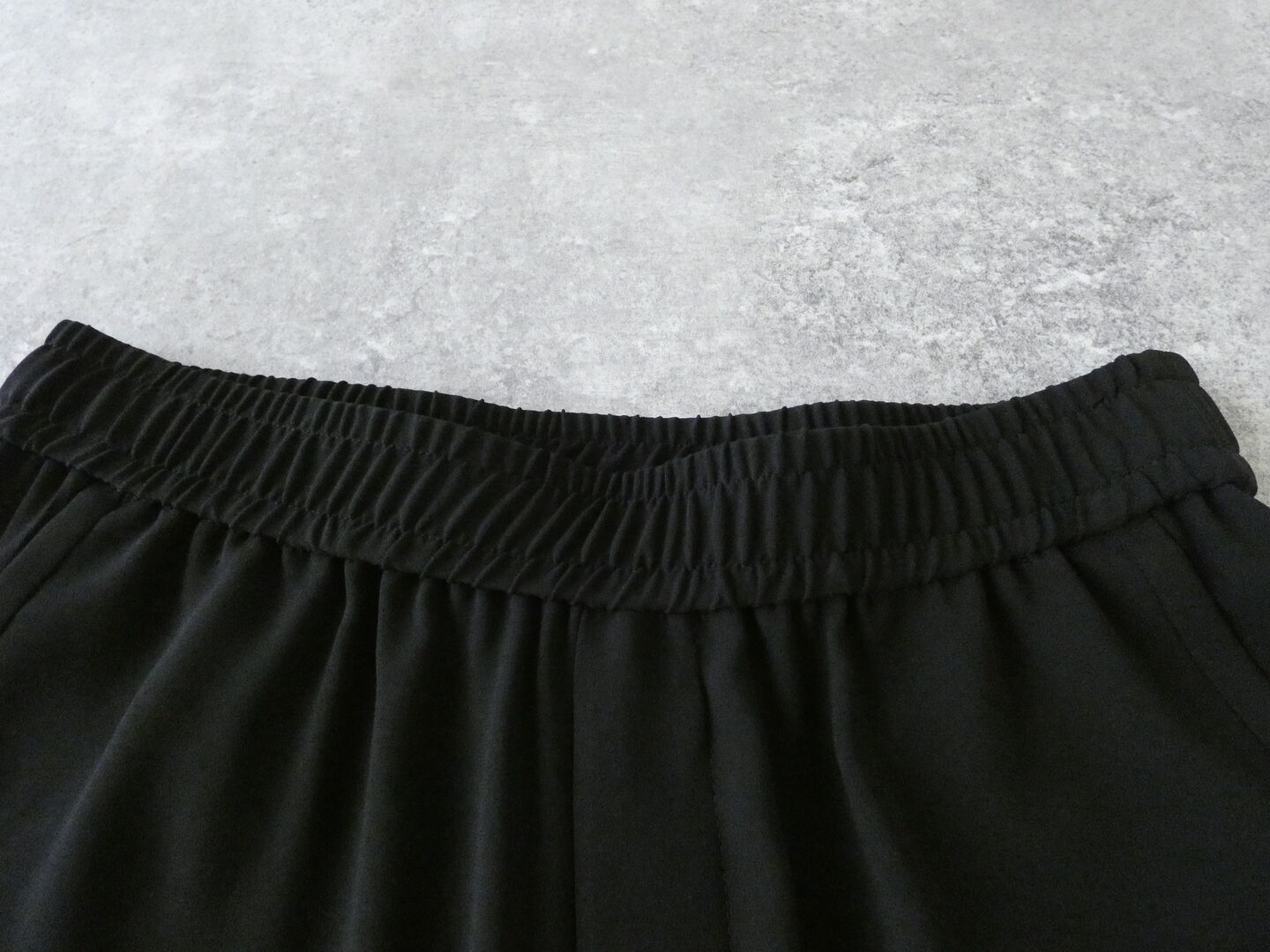  バックサテンジョーゼットクロップドサルエルパンツの商品画像45