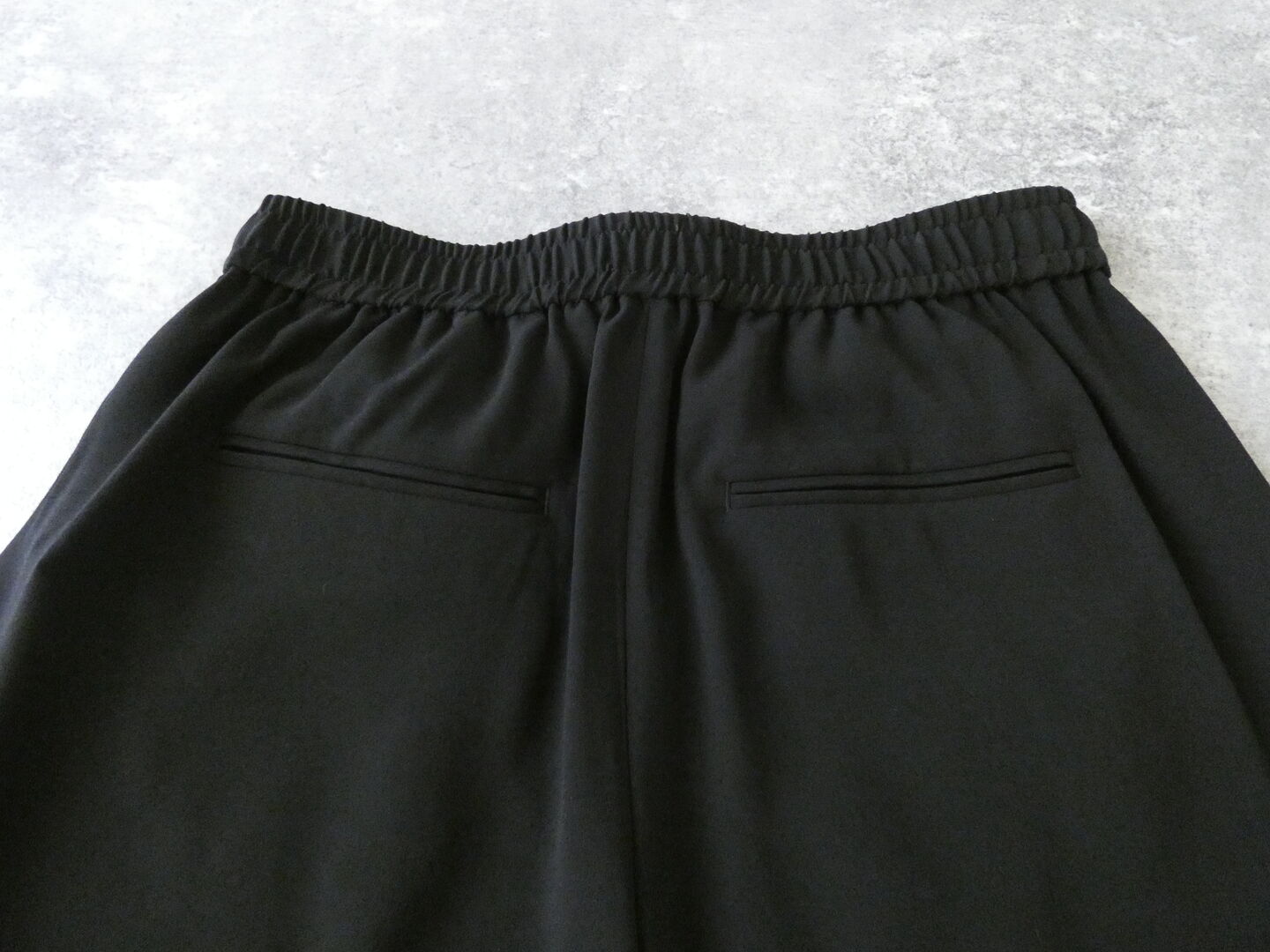  バックサテンジョーゼットクロップドサルエルパンツの商品画像49