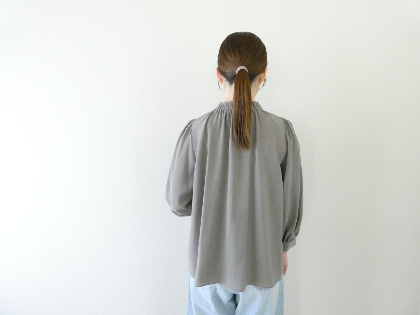 Ballsey(ボールジィ) シアートロフリルギャザーブラウスの商品画像4
