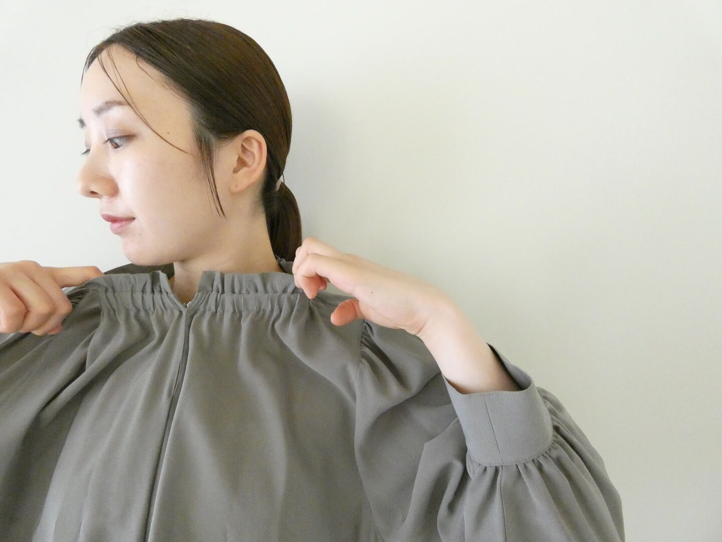 Ballsey(ボールジィ) シアートロフリルギャザーブラウスの商品画像5