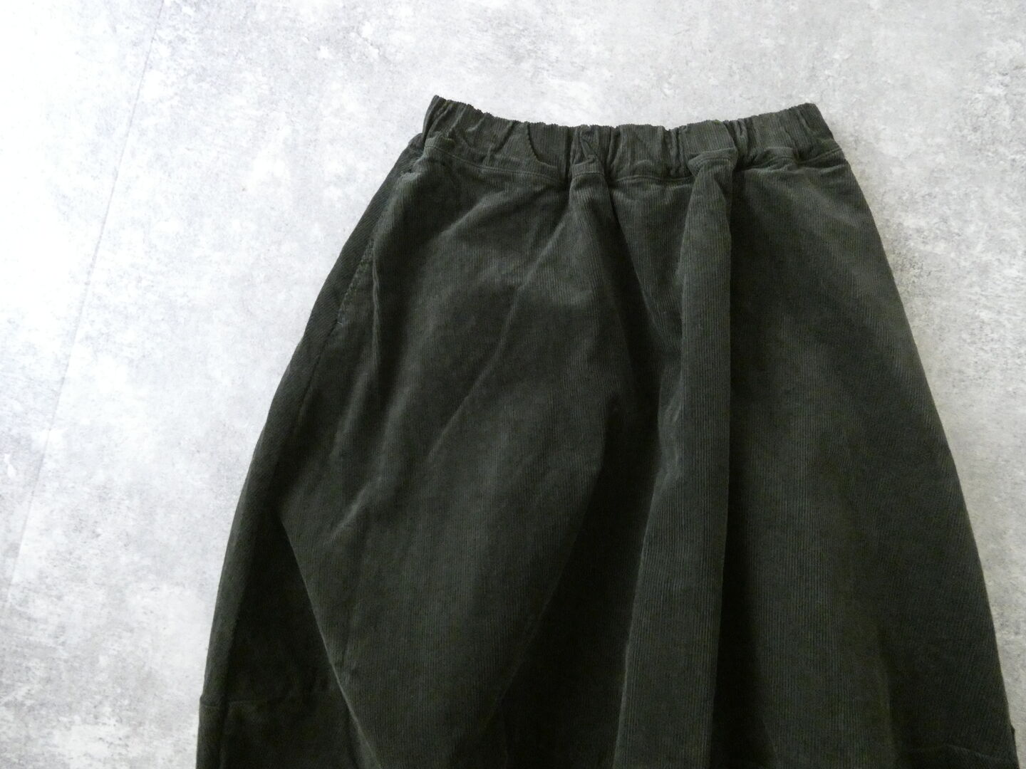 NARU 14Wコーデュロイエッグスカートの商品画像19