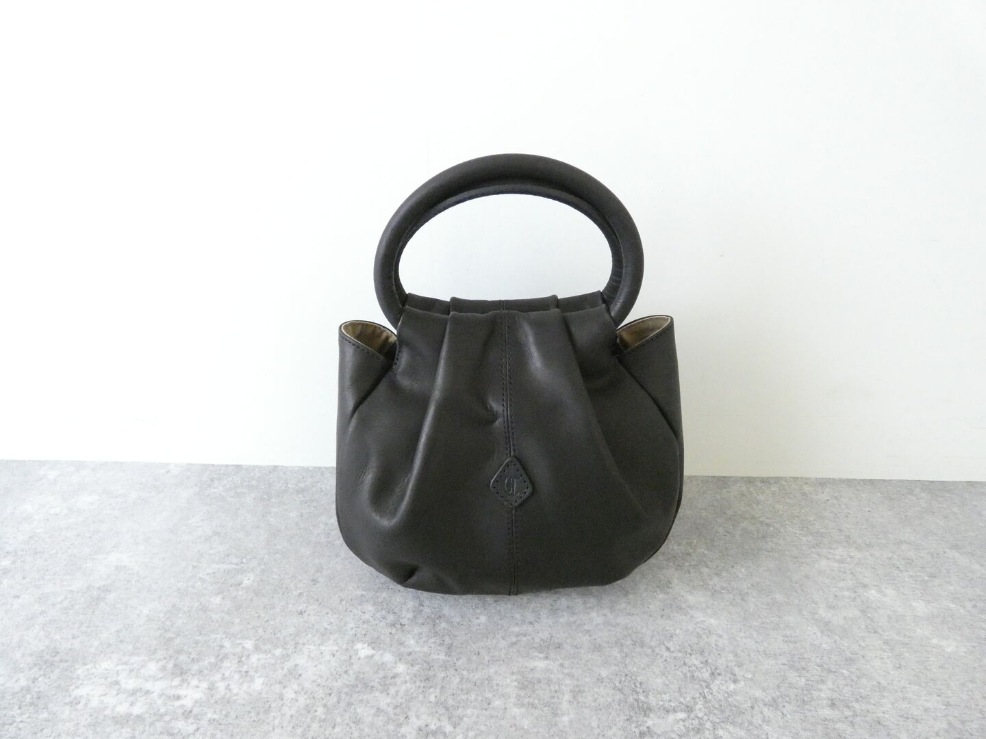 CLEDRAN(クレドラン) MELO ROUND HANDLE TOTEの商品画像2