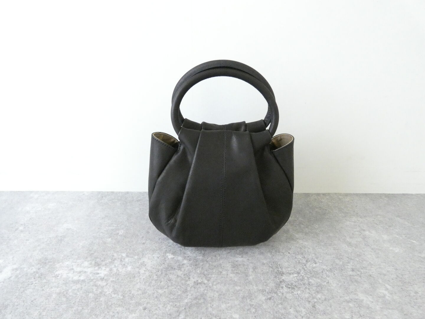 CLEDRAN(クレドラン) MELO ROUND HANDLE TOTEの商品画像9