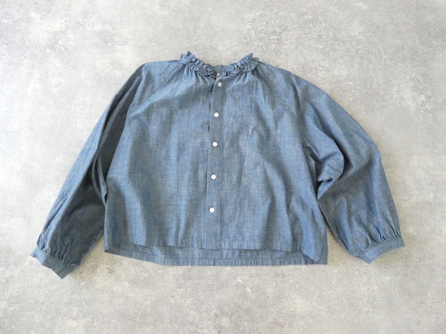 LE GLAZIK(ルグラジック) インディゴダンガリーラッフルシャツの商品画像3