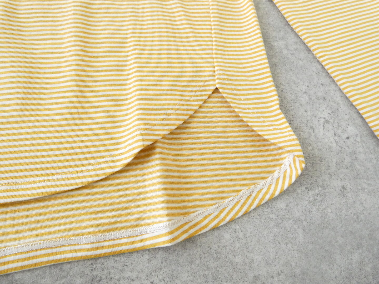 mao made(マオメイド) 細細ボーダーラウンドヘムTEEの商品画像32