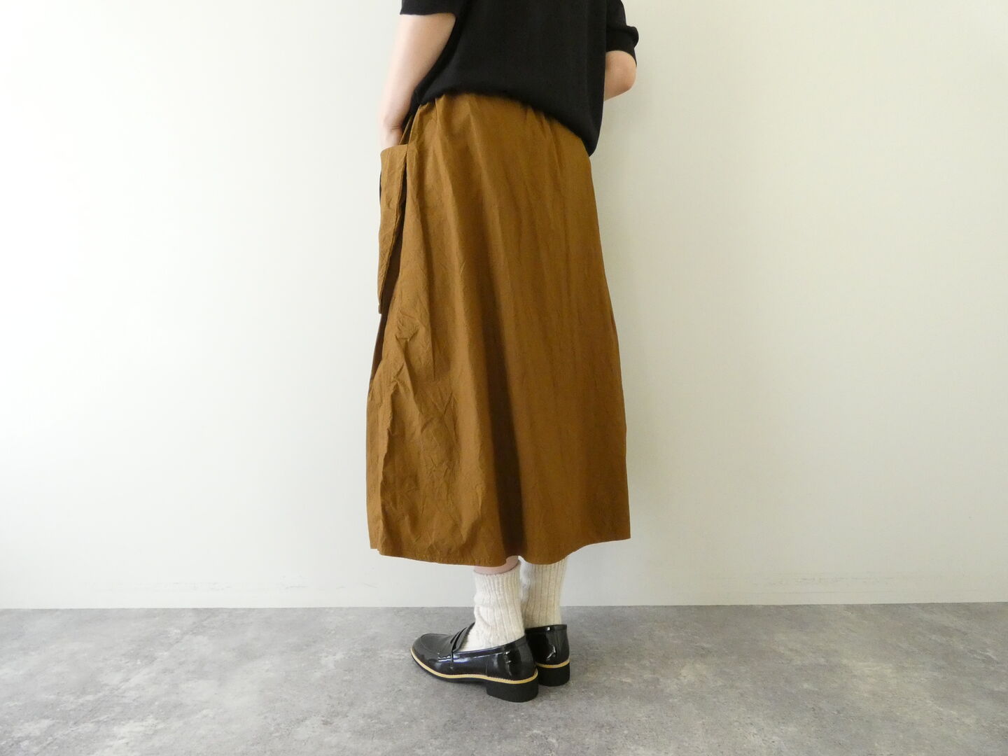 R&D.M.Co-(オールドマンズテーラー) SHRINK COTTON GARMENT DYE POCKET SKIRT Mの商品画像4