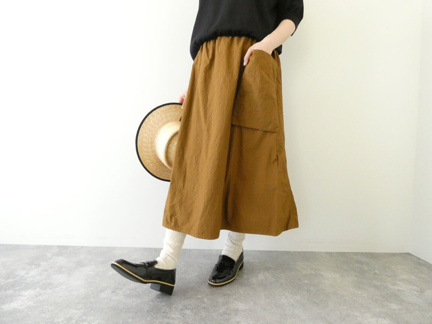 R&D.M.Co-(オールドマンズテーラー) SHRINK COTTON GARMENT DYE POCKET SKIRT Mの商品画像5