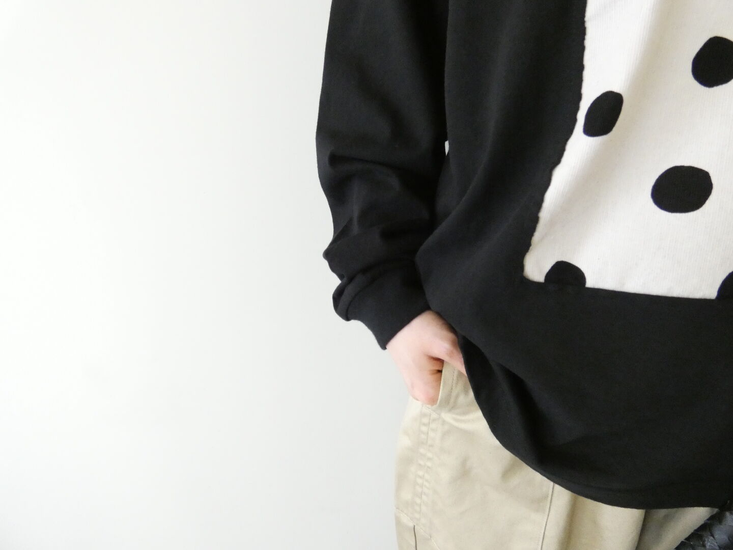 prit(プリット) 17/1空紡天竺×ラフドットプリントフレームロングTシャツの商品画像17