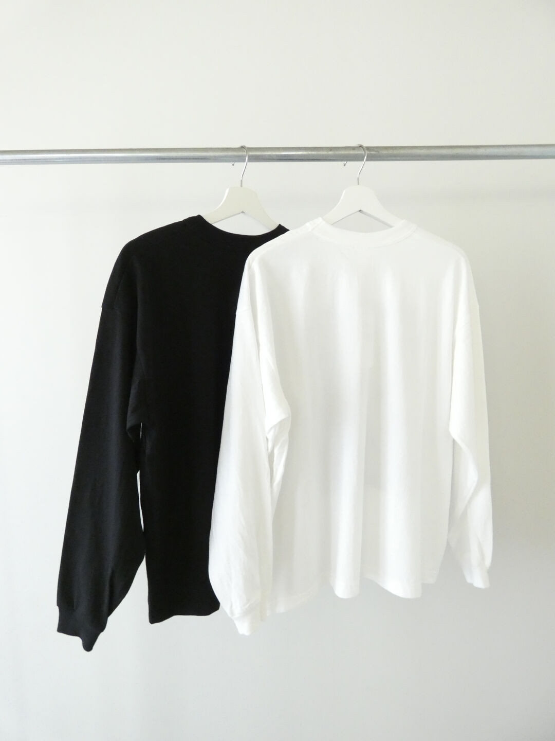 prit(プリット) 17/1空紡天竺×ラフドットプリントフレームロングTシャツの商品画像9
