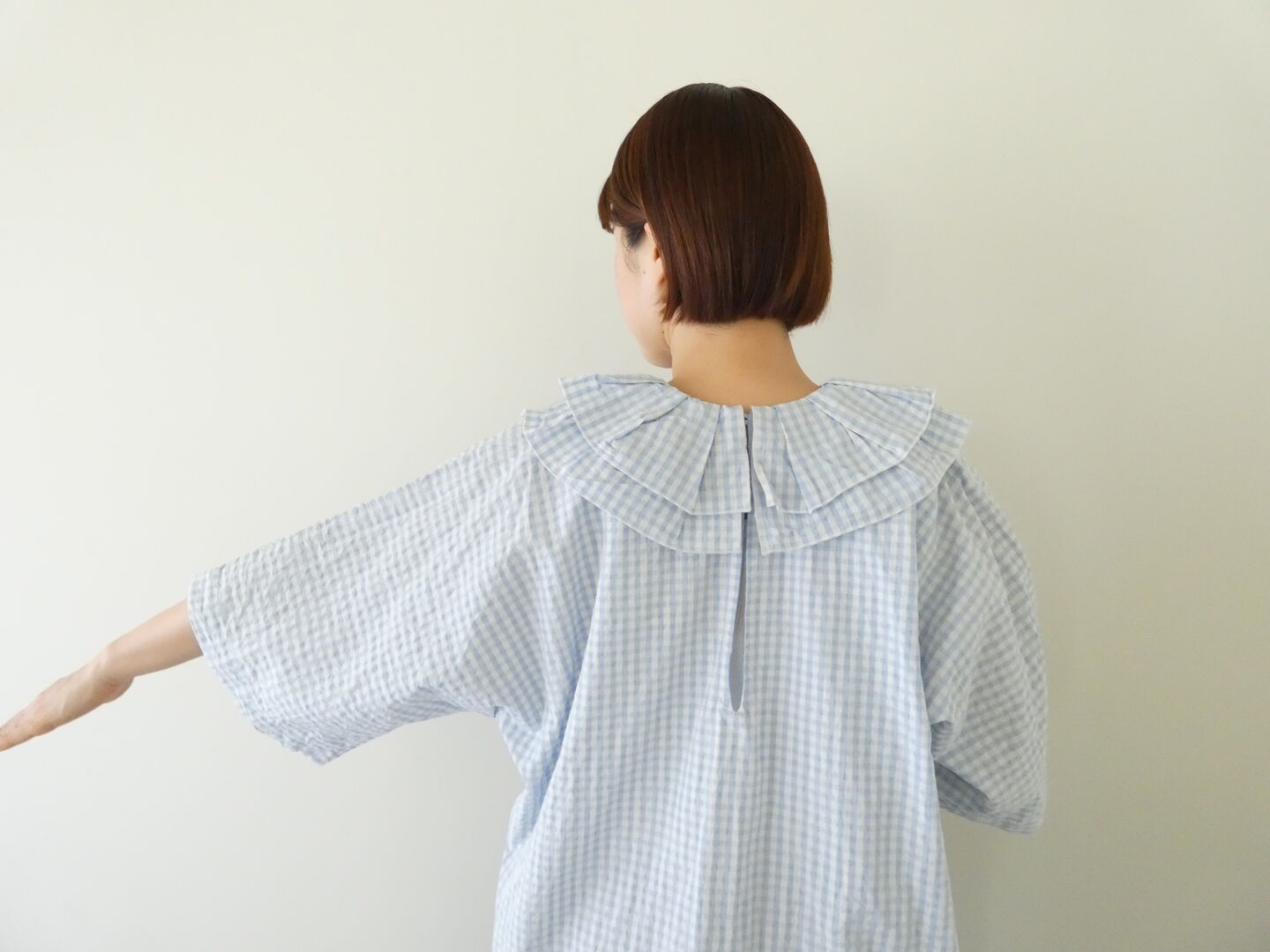Veritecoeur(ヴェリテクール) タイプライタータックフリルプルオーバーの商品画像7
