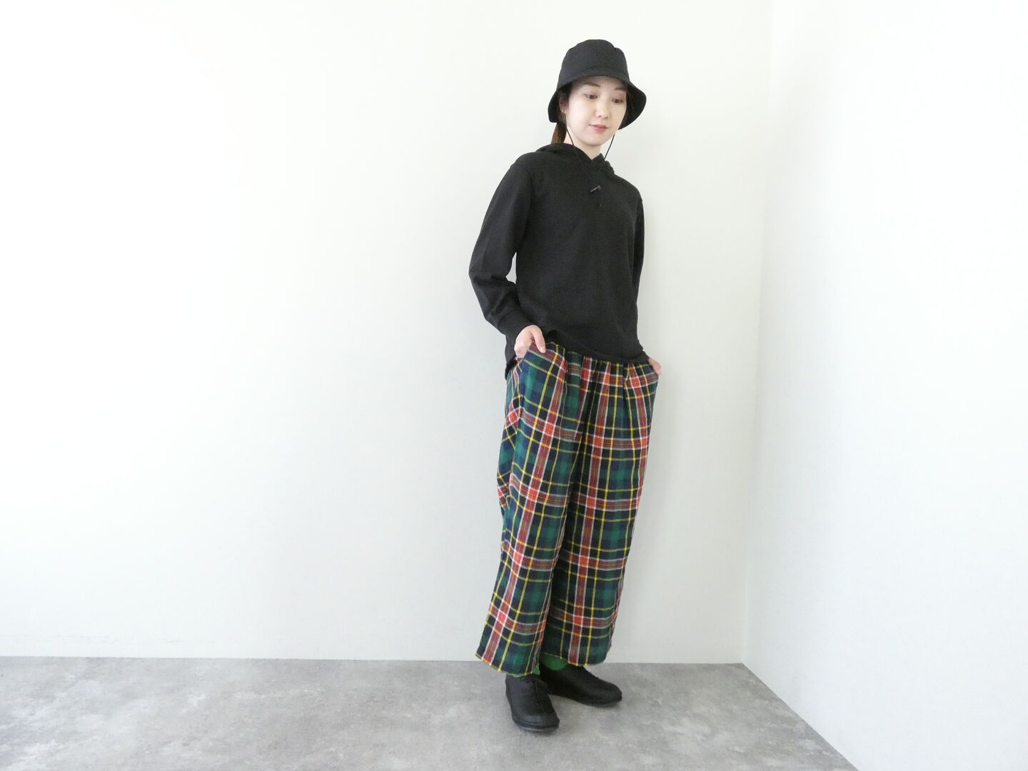ichiAntiquite's(イチアンティークス) タータンチェックパンツの商品画像5