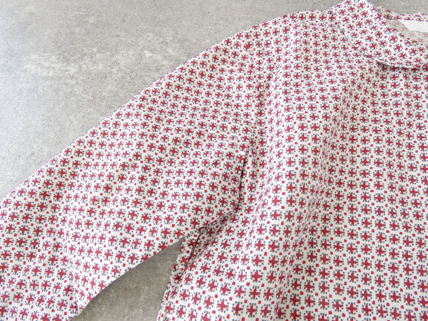 homspun(ホームスパン) 小花プリントフラットカラーブラウスの商品画像33