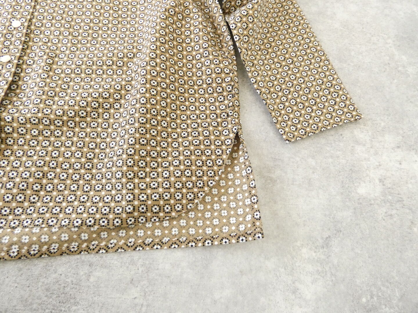 homspun(ホームスパン) 小花プリントフラットカラーブラウスの商品画像48