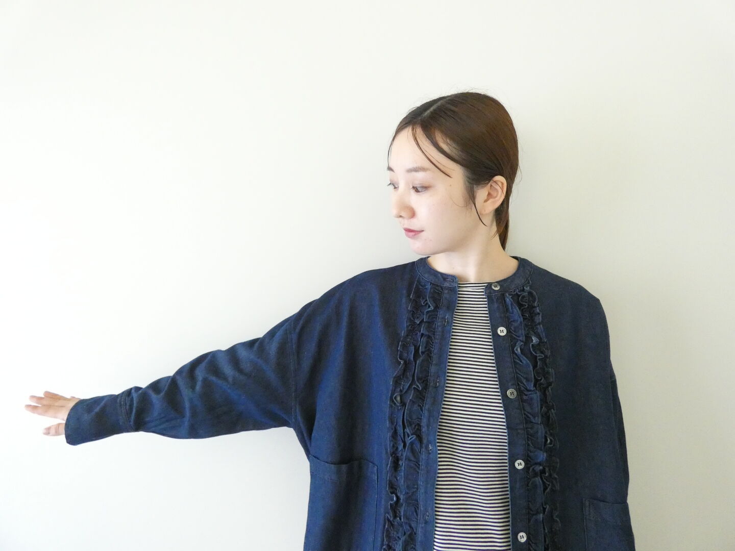 mao made(マオメイド) T/Cデニムシリーズ ふりふりフリルカバーオールの商品画像6