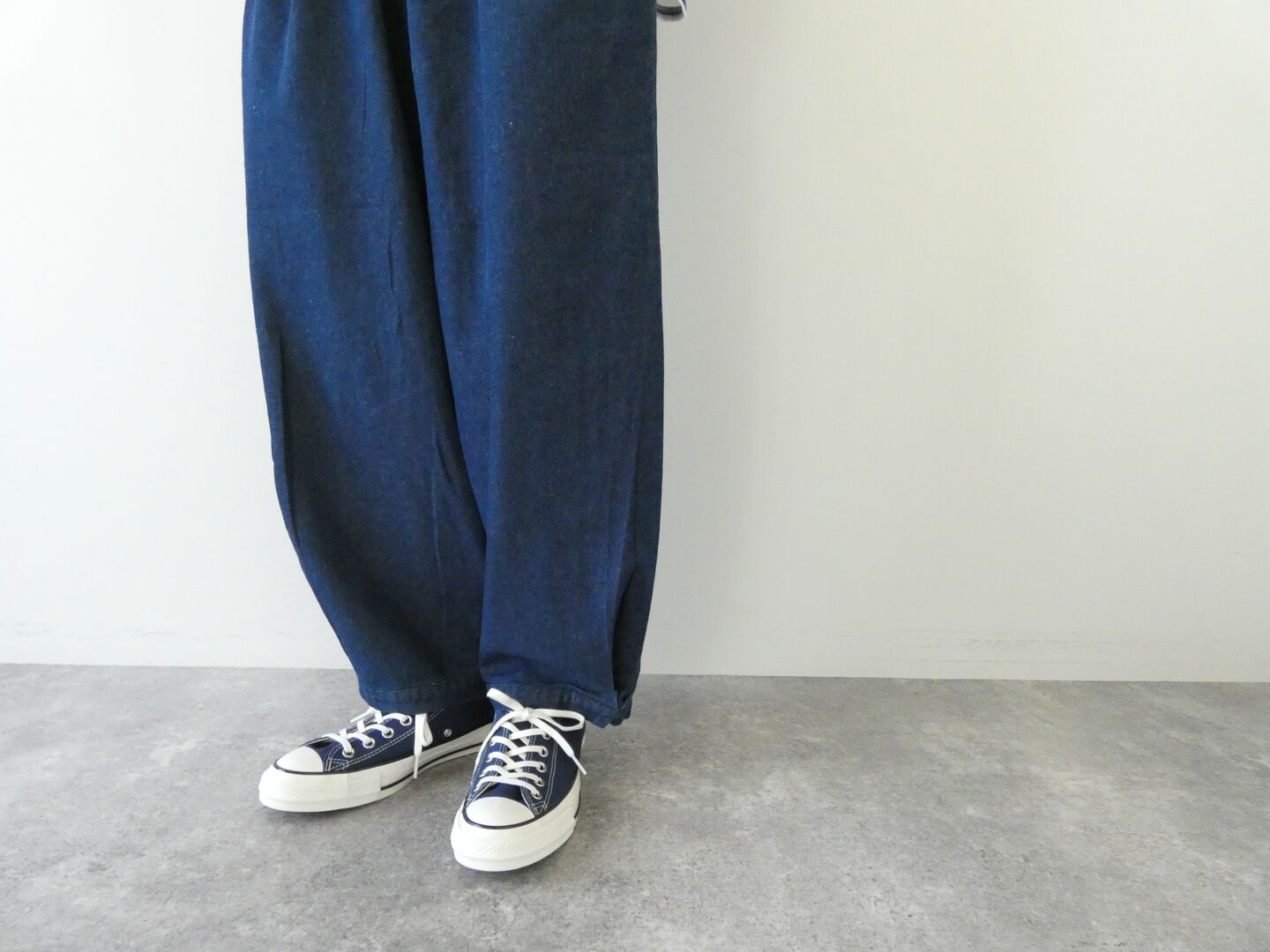 mao made(マオメイド) T/Cデニム　裾サイドタックバルーンパンツの商品画像22