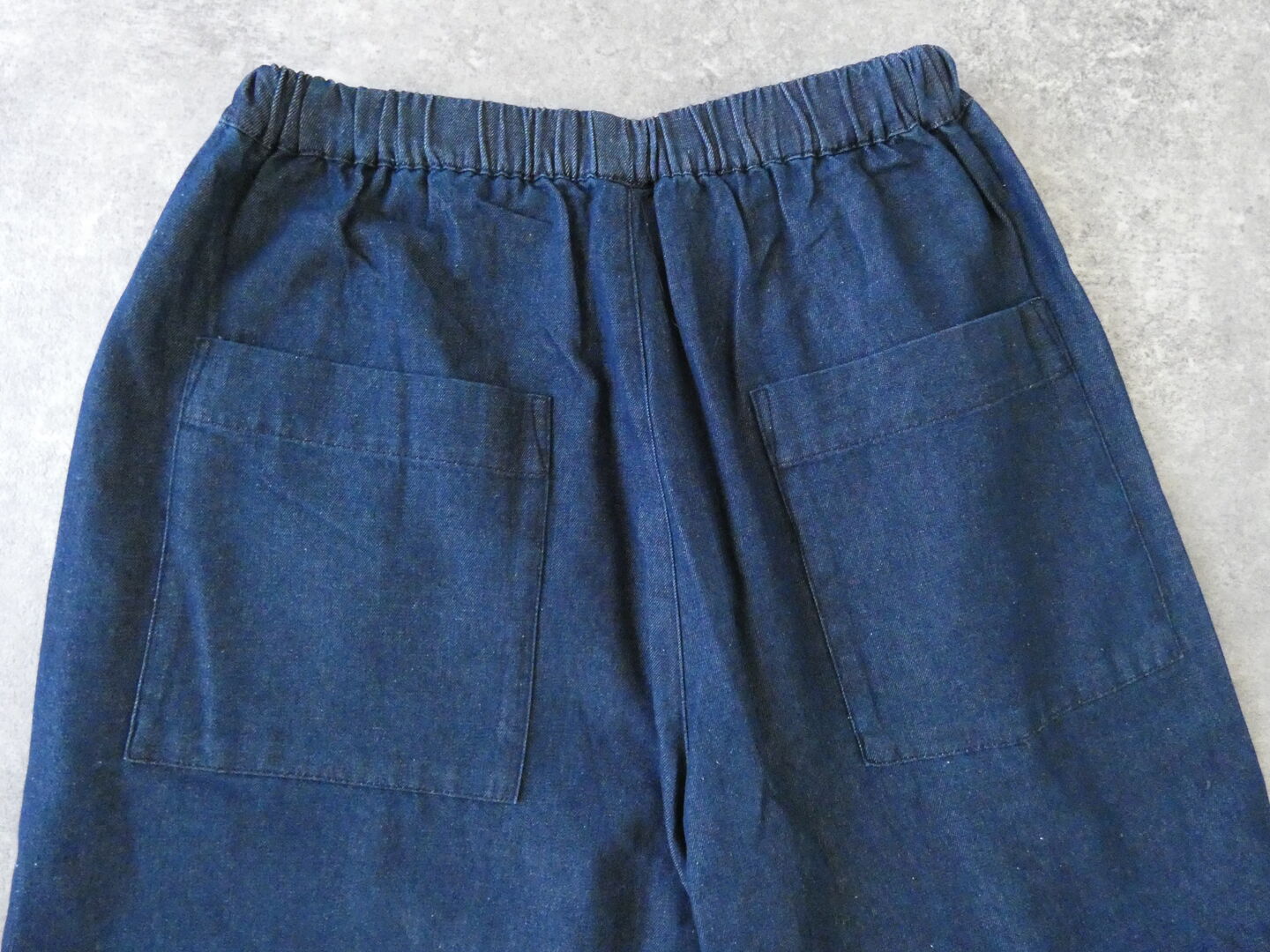 mao made(マオメイド) T/Cデニム　裾サイドタックバルーンパンツの商品画像30