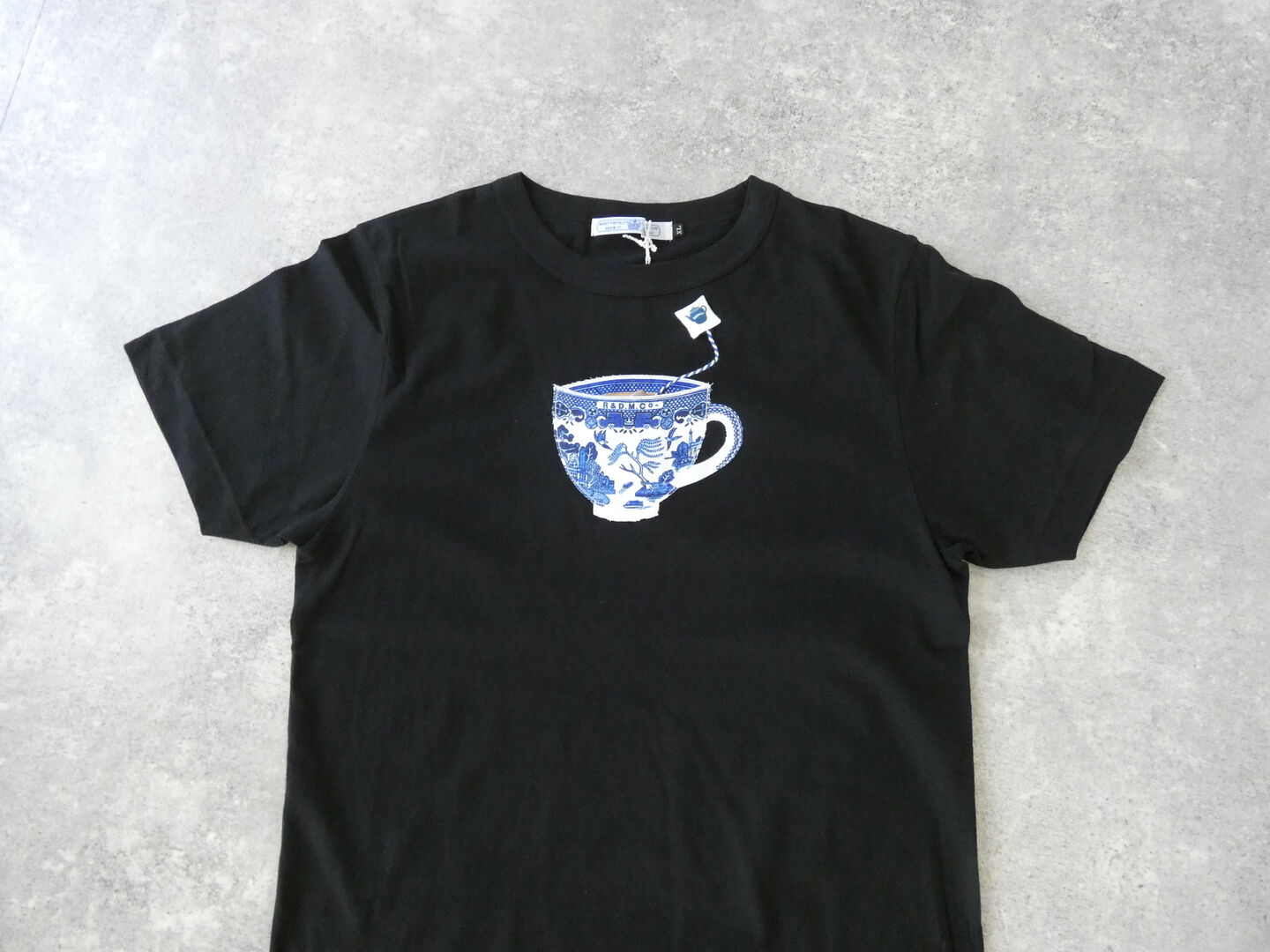 R&D.M.Co-(オールドマンズテーラー) BLUE WILLOW MILK TEA T SHIRTの商品画像30