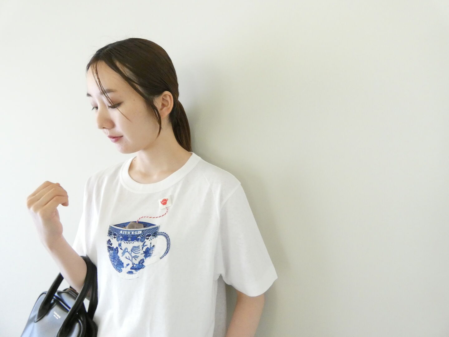 R&D.M.Co-(オールドマンズテーラー) BLUE WILLOW MILK TEA T SHIRTの商品画像4