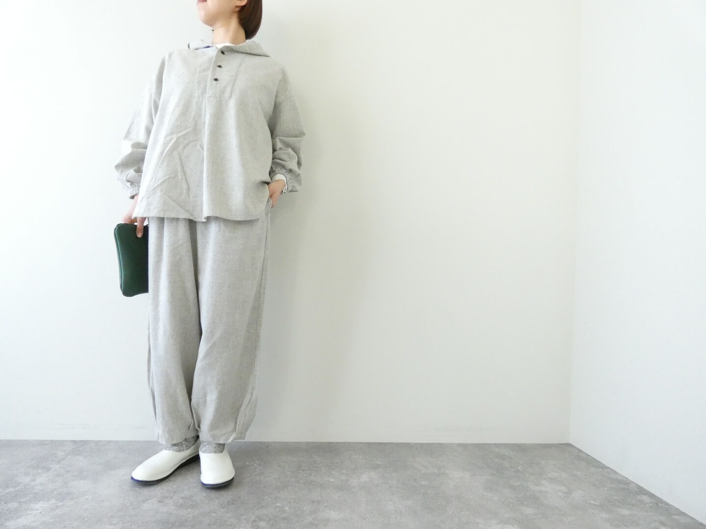 prit(プリット) 1/1ウールカラークロス　フードプルオーバーシャツの商品画像2