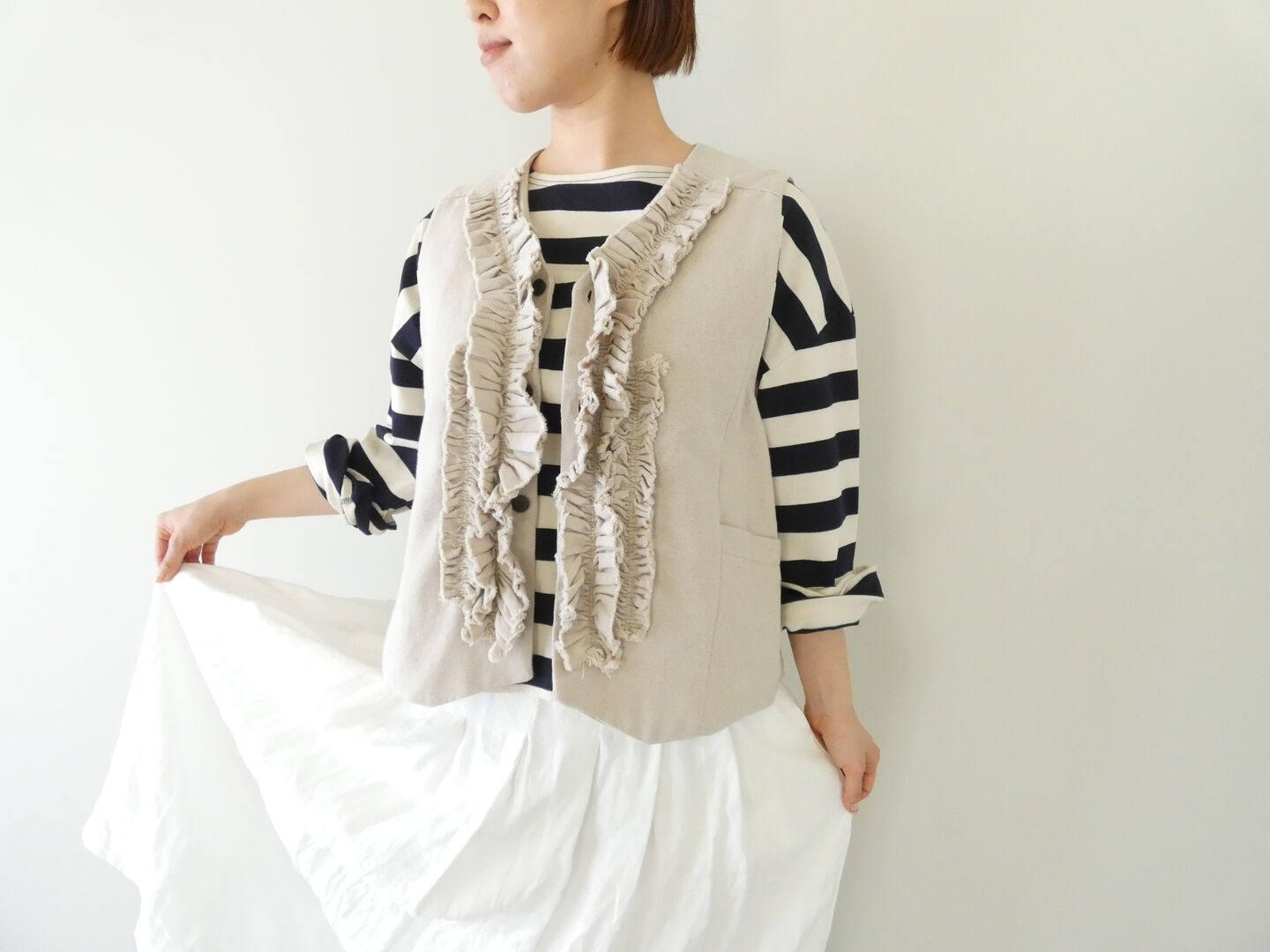 LAITERIE(レイトリー) 綿麻ツイルフリルベストの商品画像9