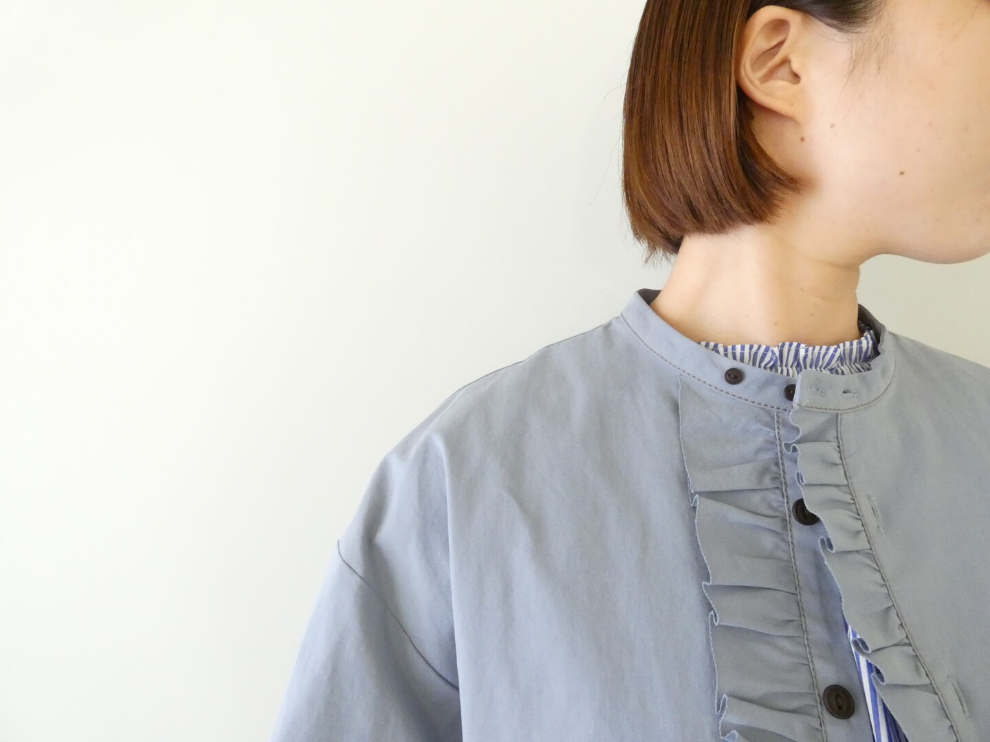 LAITERIE(レイトリー) チノコットンフリルシャツジャケットの商品画像3