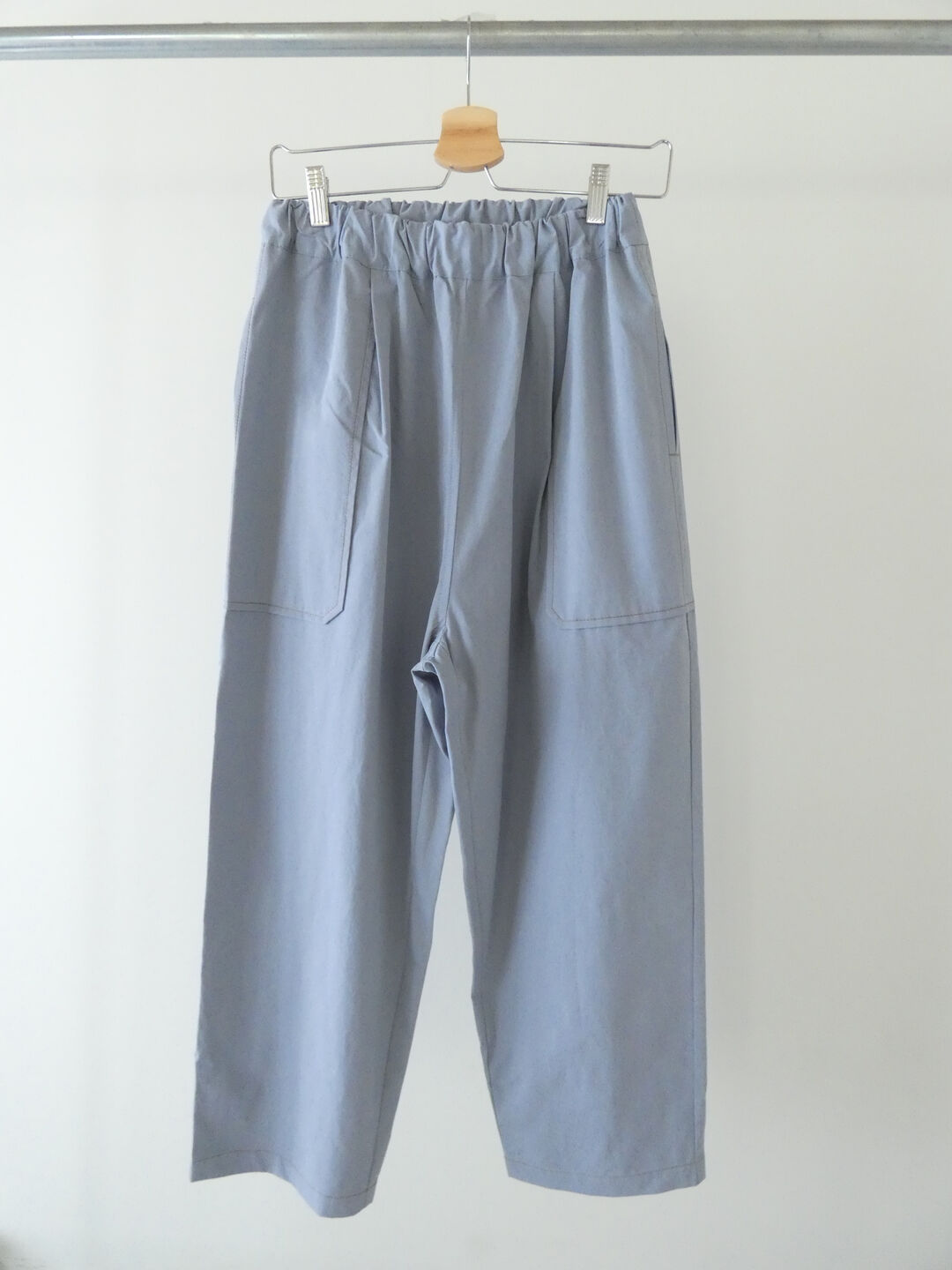 LAITERIE(レイトリー) チノコットンタックパンツの商品画像2