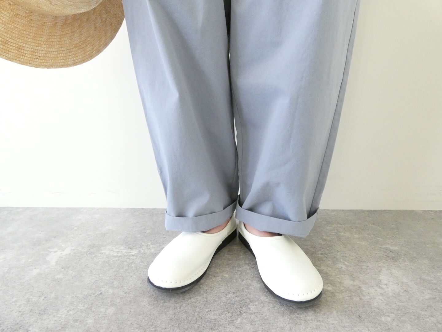 LAITERIE(レイトリー) チノコットンタックパンツの商品画像4