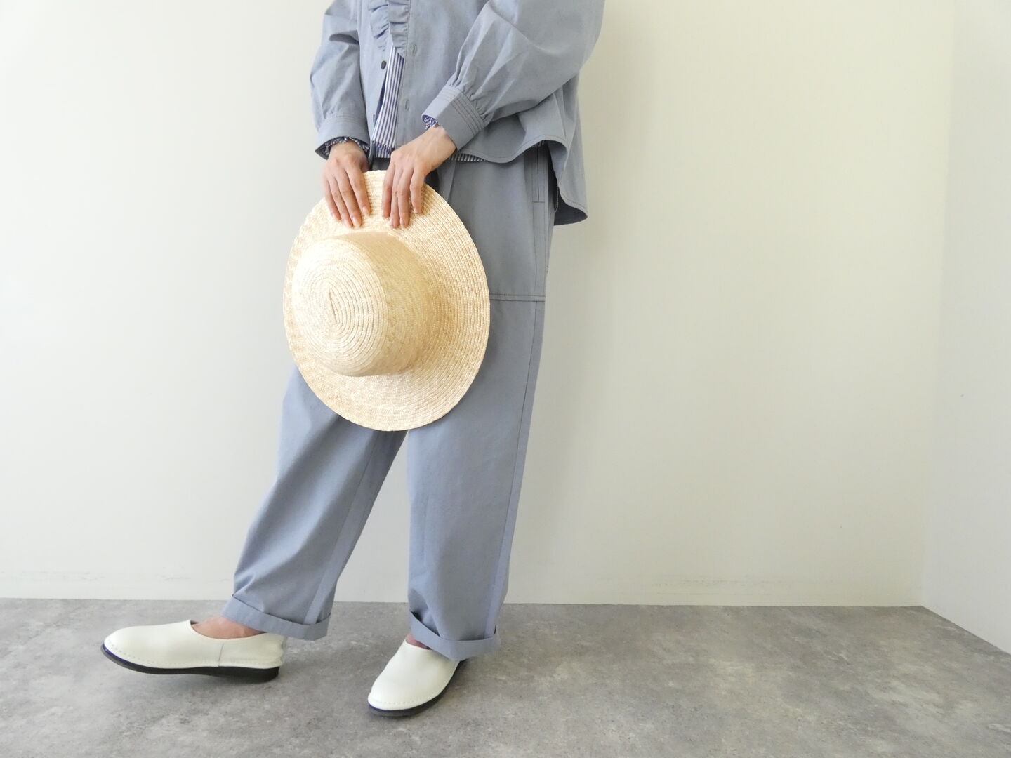 LAITERIE(レイトリー) チノコットンタックパンツの商品画像5