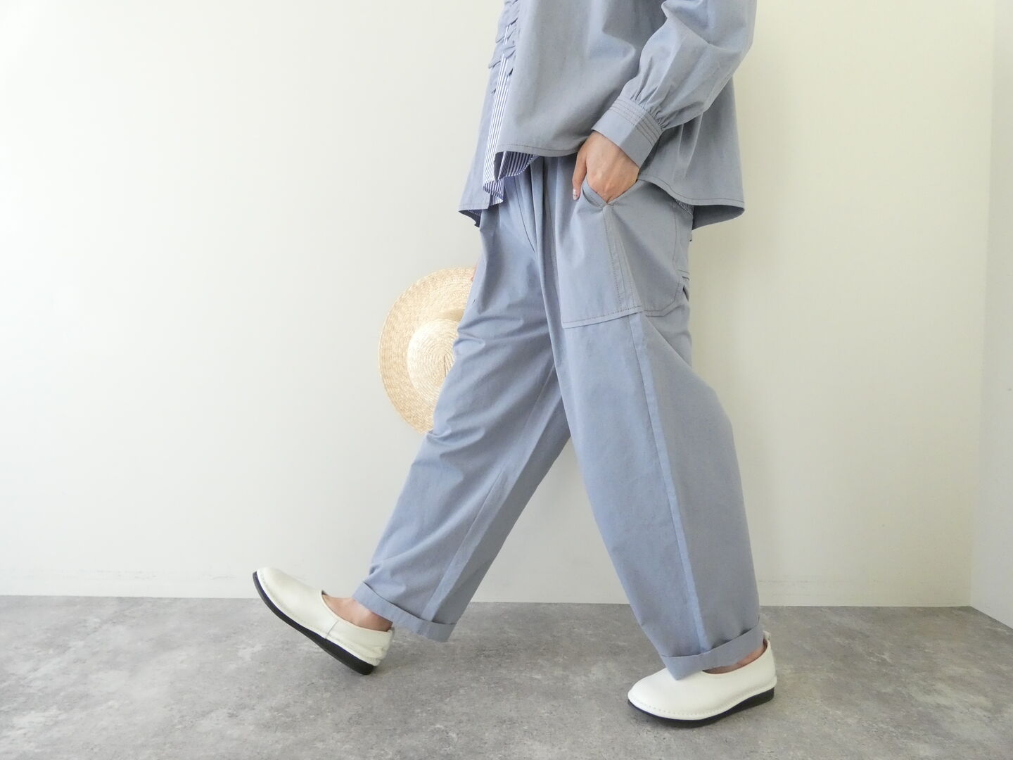 LAITERIE(レイトリー) チノコットンタックパンツの商品画像9