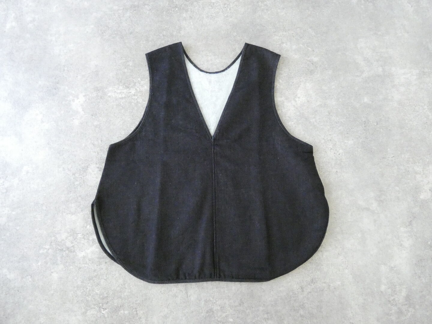 NARU ムラ糸デニム裏起毛フリップ2WAYベストの商品画像2