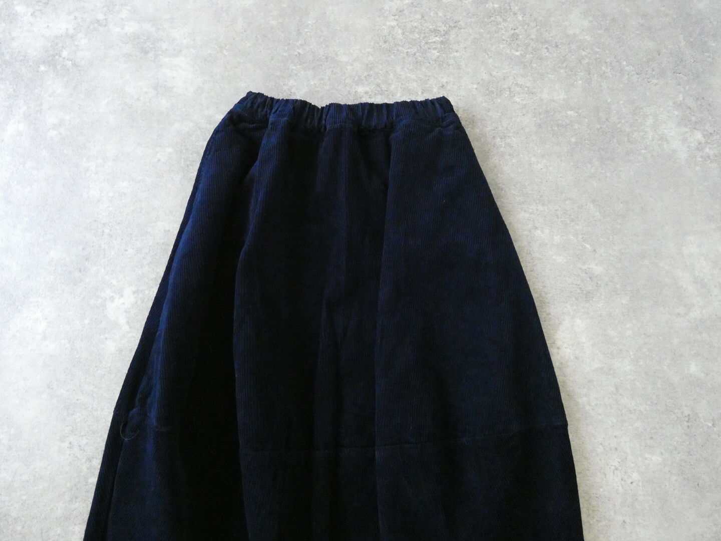 NARU 8Wインディゴコーデュロイエッグスカートの商品画像21