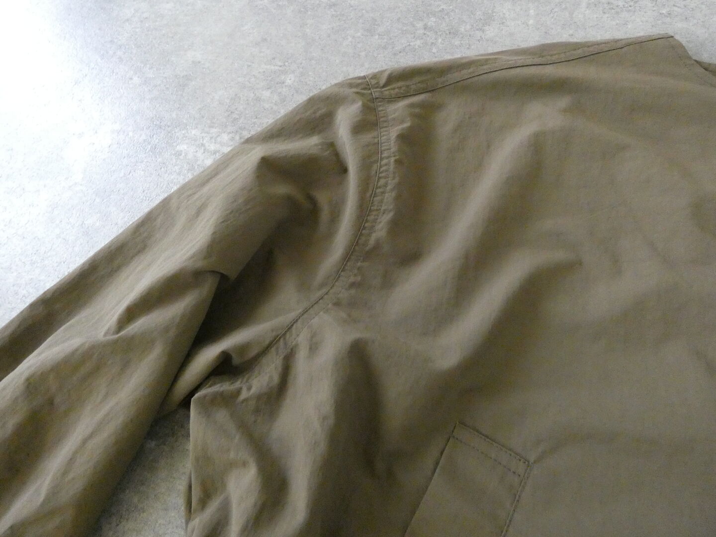 mao made(マオメイド) ヴィンテージウェザークルーネック裾ドロストジャケットの商品画像31
