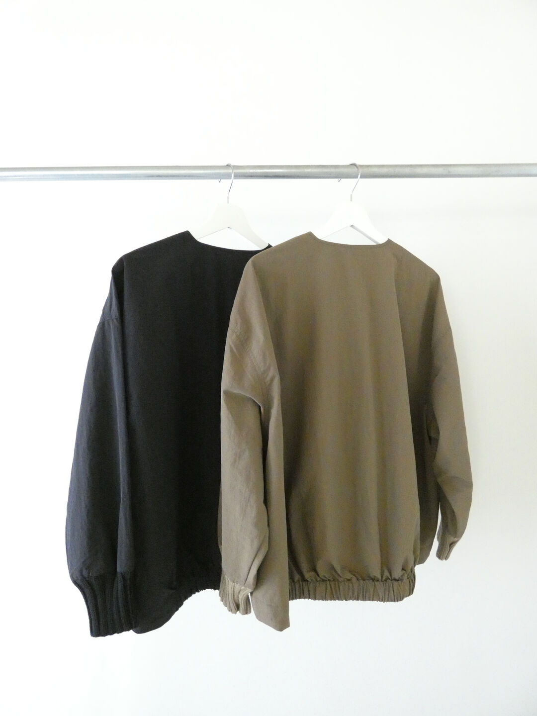 mao made(マオメイド) ヴィンテージウェザークルーネック裾ドロストジャケットの商品画像9