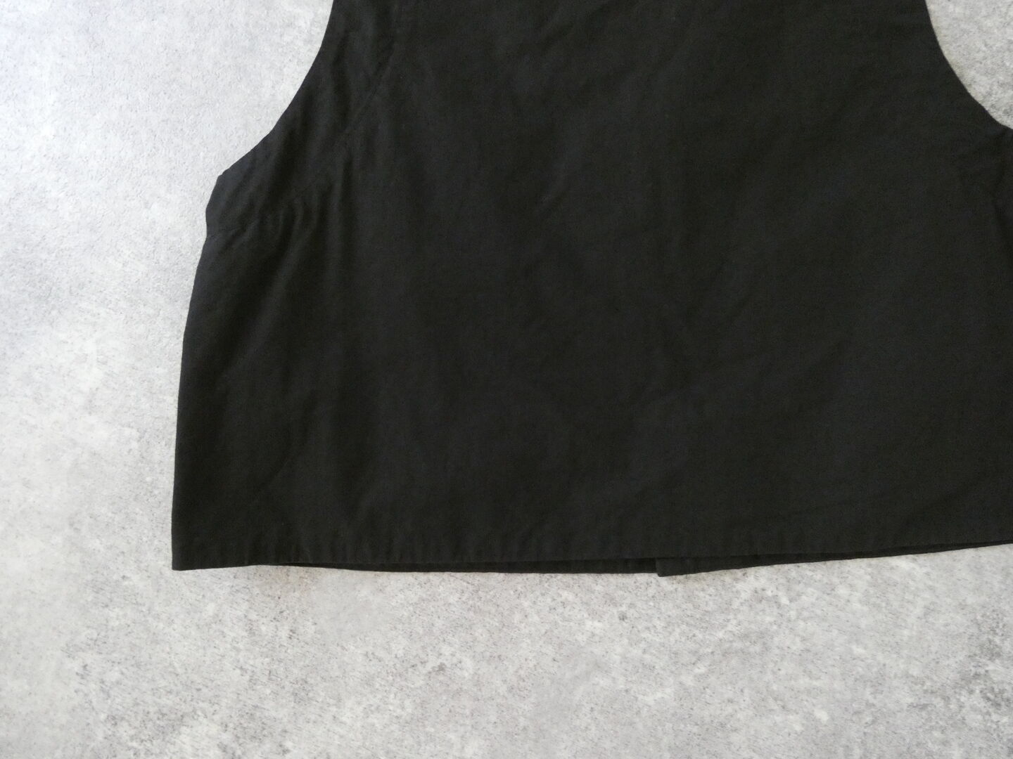 Veritecoeur(ヴェリテクール) ノーカラーサーフェイスダイベストの商品画像23