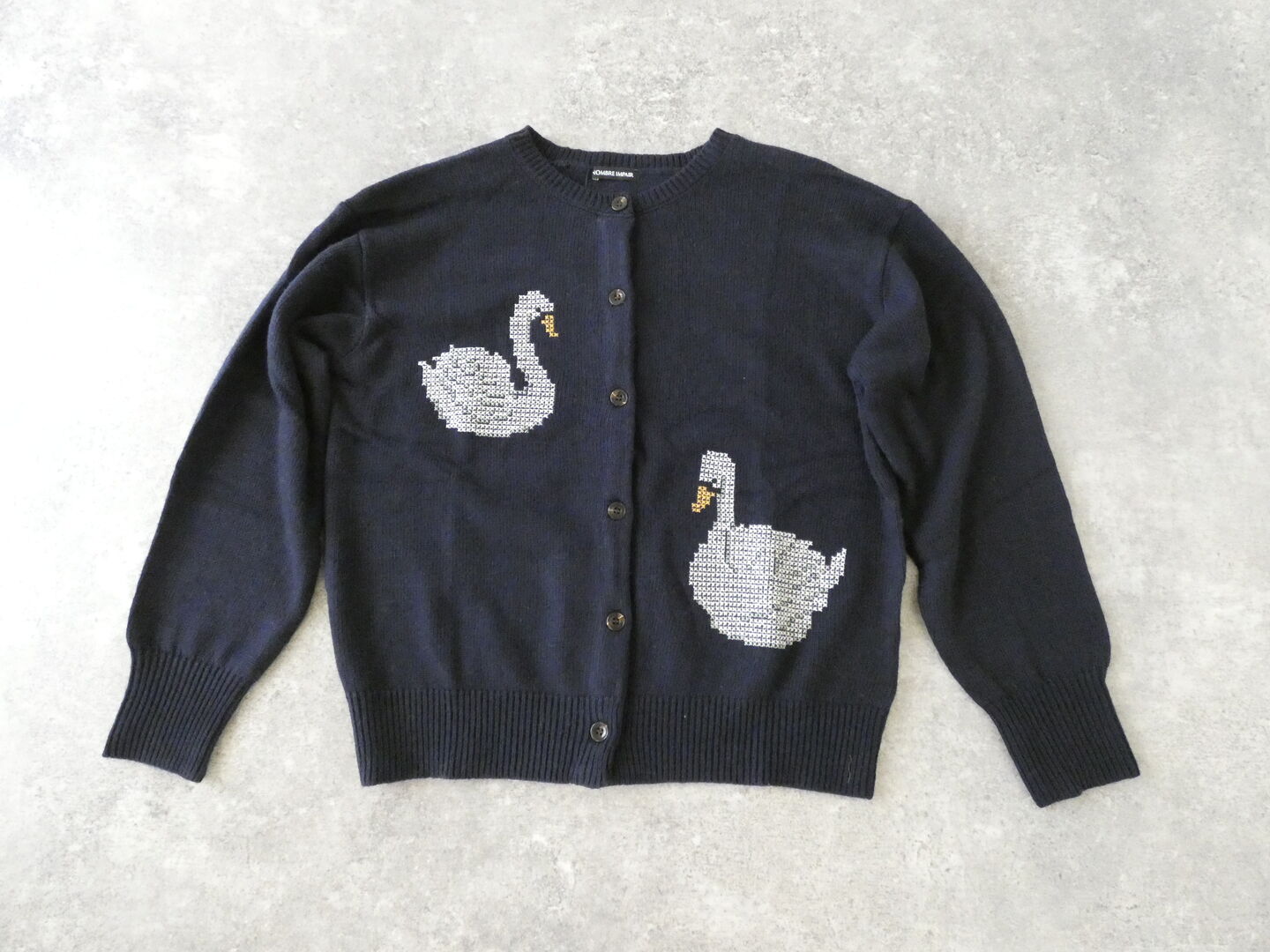 NOMBRE IMPAIR(ノンブルアンペール) スワン刺繍クルーネックカーデの商品画像3