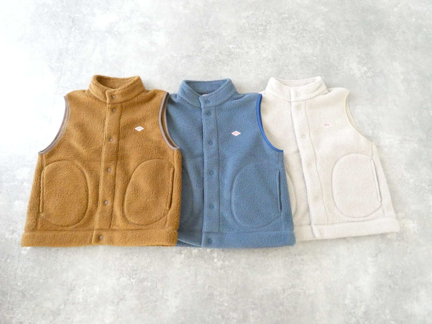 DANTON(ダントン) ダブルフェイスボアスタンドカラーベストの商品画像2