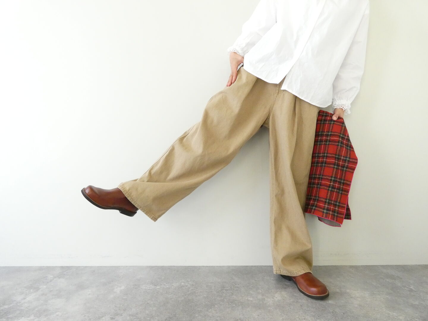 LAITERIE(レイトリー) 9ozカラーデニムワイドパンツの商品画像42
