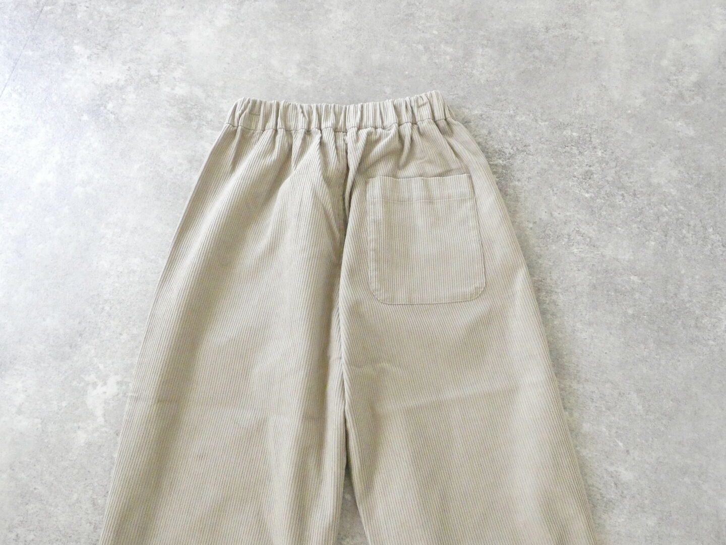 PARADIS(パラディ) 8Wコーデュロイワイドテーパードパンツの商品画像49