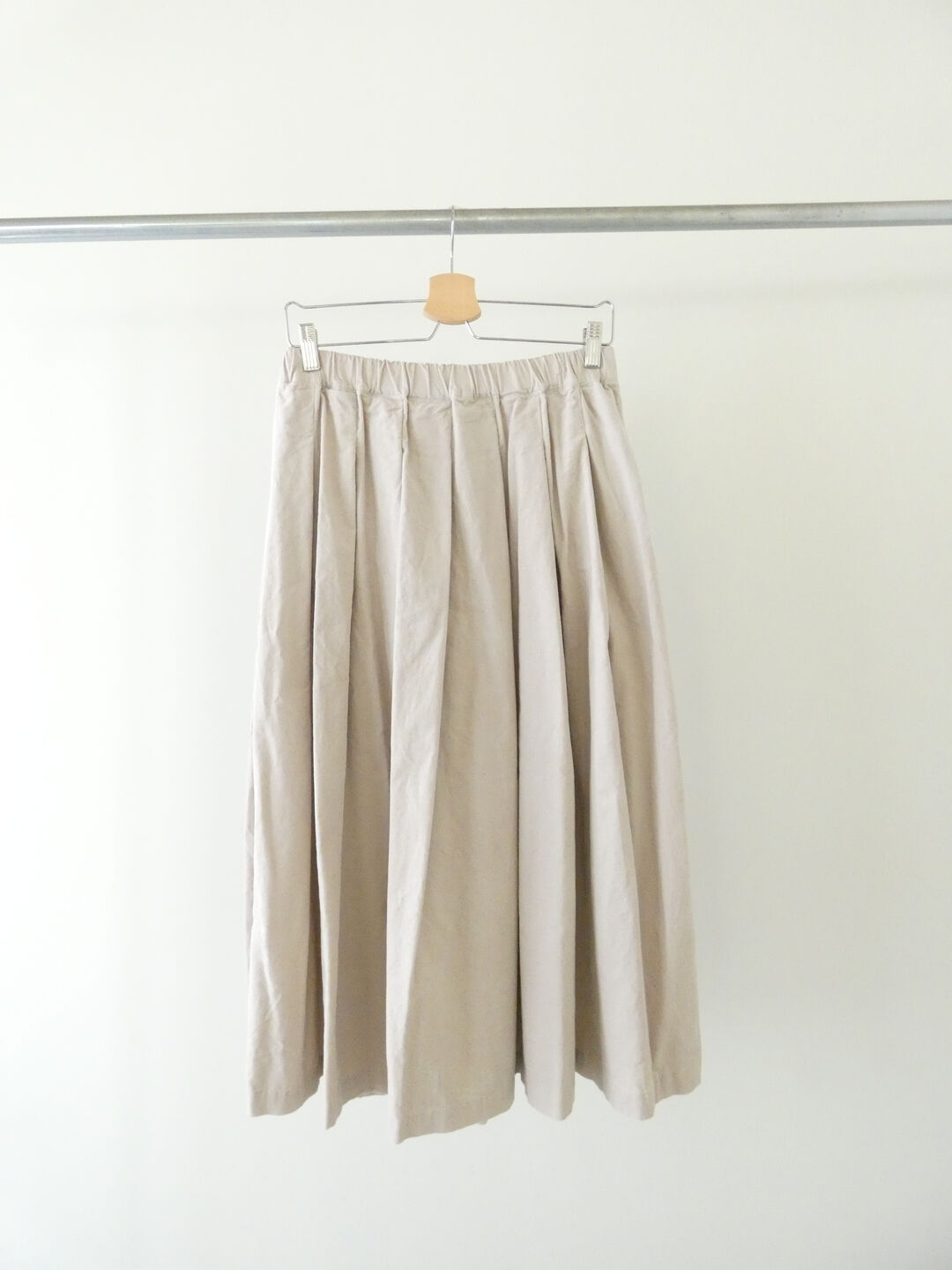 Sarahwear(サラウェア) Fine Corduroy Elastic Tuck Skirtの商品画像10