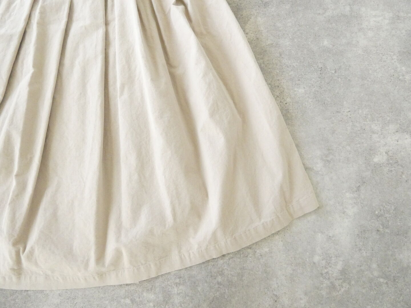 Sarahwear(サラウェア) Fine Corduroy Elastic Tuck Skirtの商品画像24