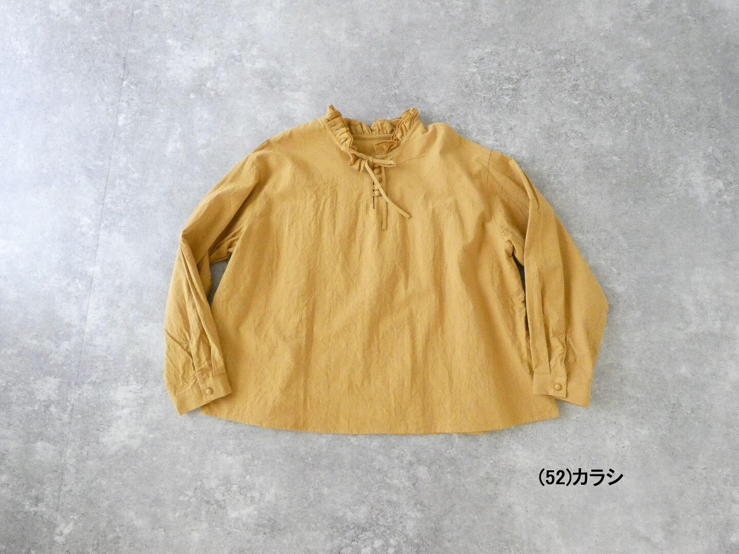 ina(イナ) シーチングハンドワッシャー襟紐付きくるみ釦ブラウスの商品画像42