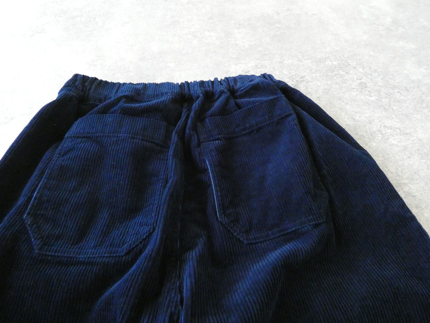 NARU 8Wコーデュロイインディゴコージーパンツの商品画像50