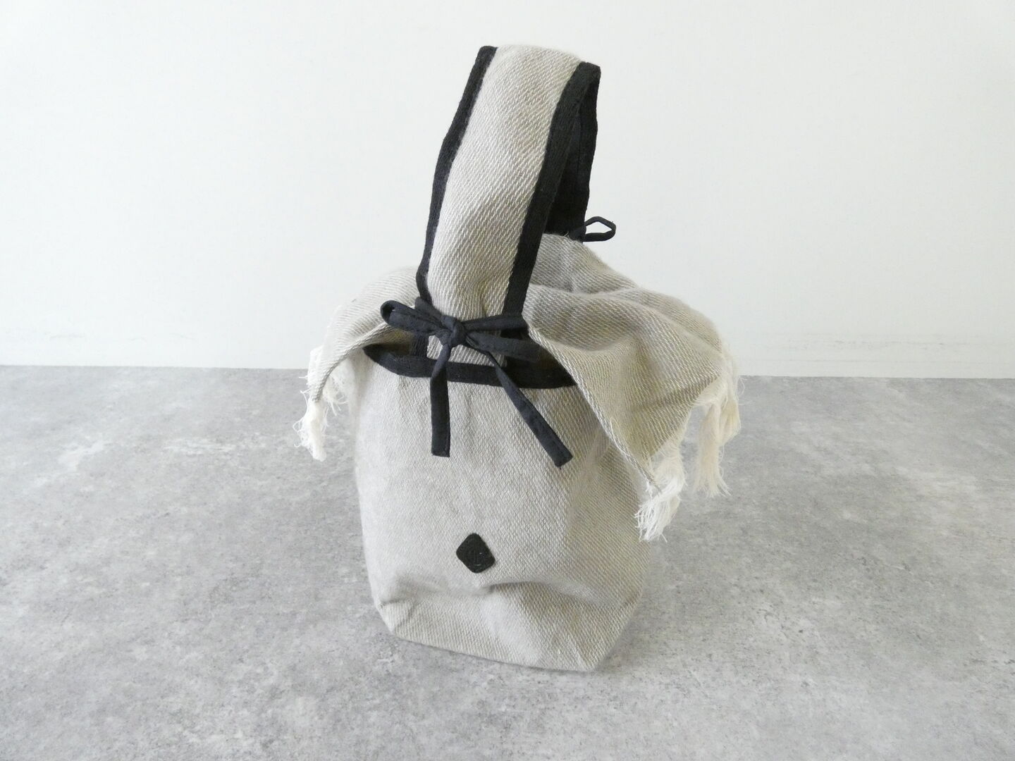 CLEDRAN(クレドラン) MIGNON ONE HAND BAG  NATURALの商品画像10